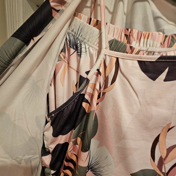 Floral Kimono Pajama and Robe Set in Soft Pink and Olive 4XL - Picture 4 of 11